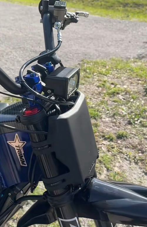 Battery powered BAJA light